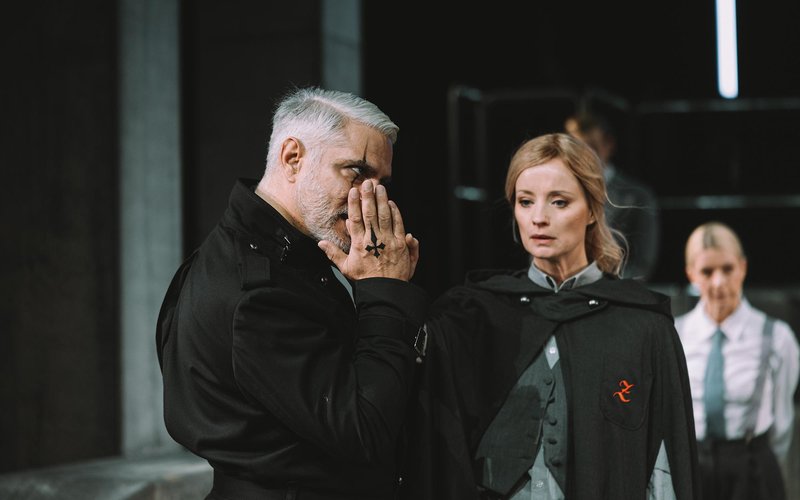 Predstava Zmaj MGL premiera