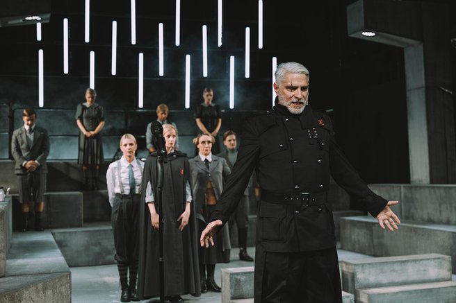 Predstava Zmaj MGL premiera