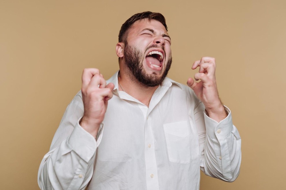 Škorpijon Ko se pojavi drama, škorpijoni ne bežijo – stopijo vanjo brez obotavljanja. Njihova intenzivnost, močna čustva in strasten pristop …