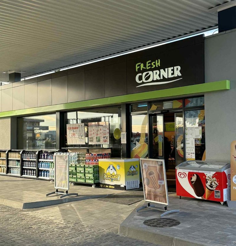 Madzarska MOL bencinska crpalka Fresh Corner kava