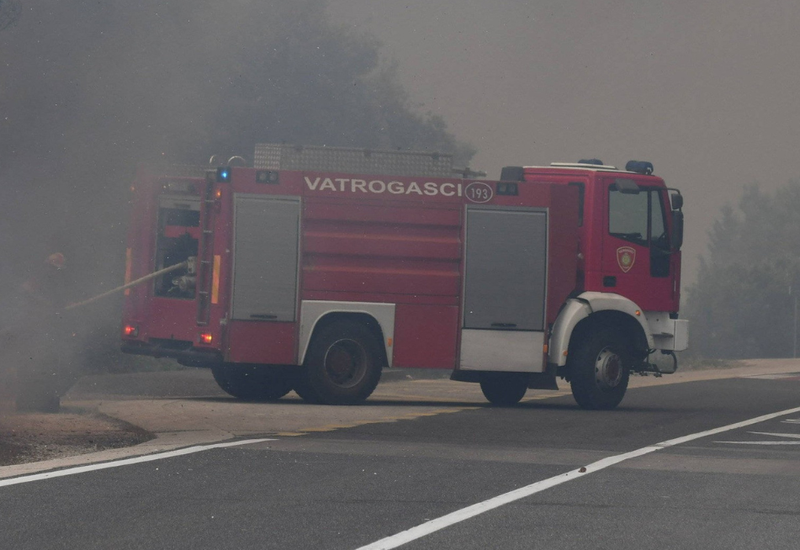 V Zagrebu spet izbruhnil požar: ogenj se je hitro razširil, po prvih informacijah poškodovanih več ljudi