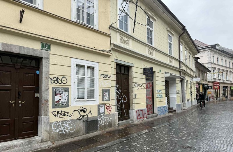 Ljubljana grafiti fasada vandalizem