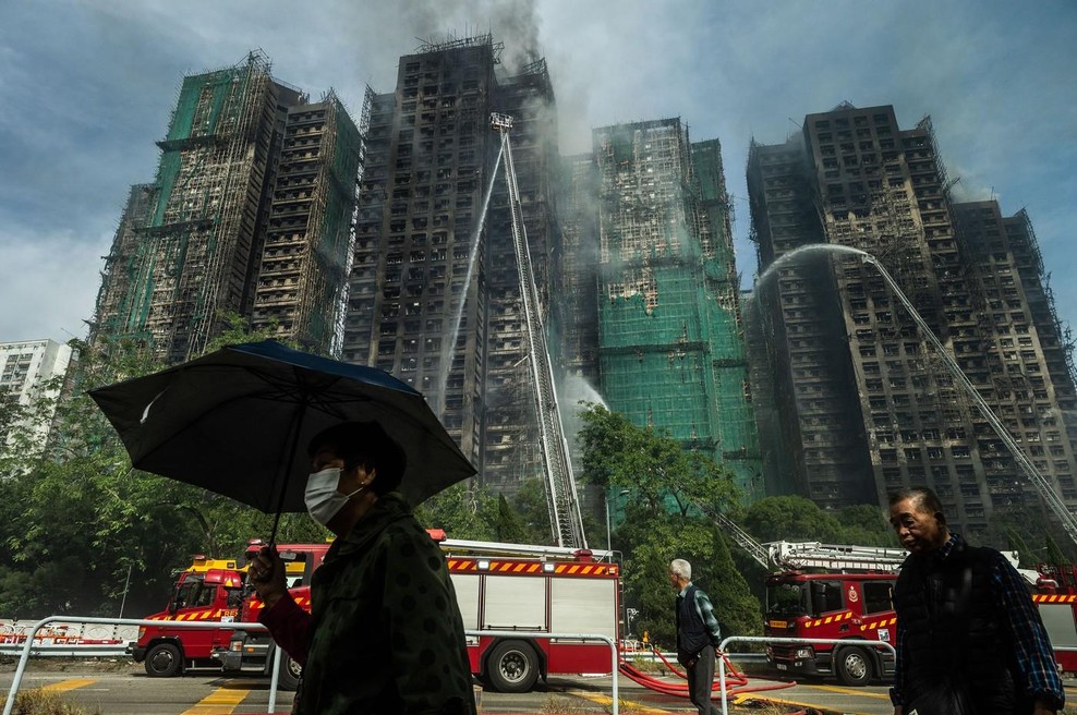 Požar v Hongkongu: umrlo najmanj 94 ljudi, skoraj 300 je še vedno pogrešanih (foto: Profimedia)