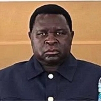 Politik Adolf Hitler ima dovolj: spremenil si je ime