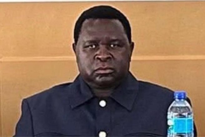 Politik Adolf Hitler ima dovolj: spremenil si je ime