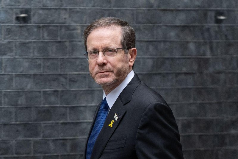 Se bo izvlekel iz težav? Netanjahu zaprosil izraelskega predsednika za pomilostitev