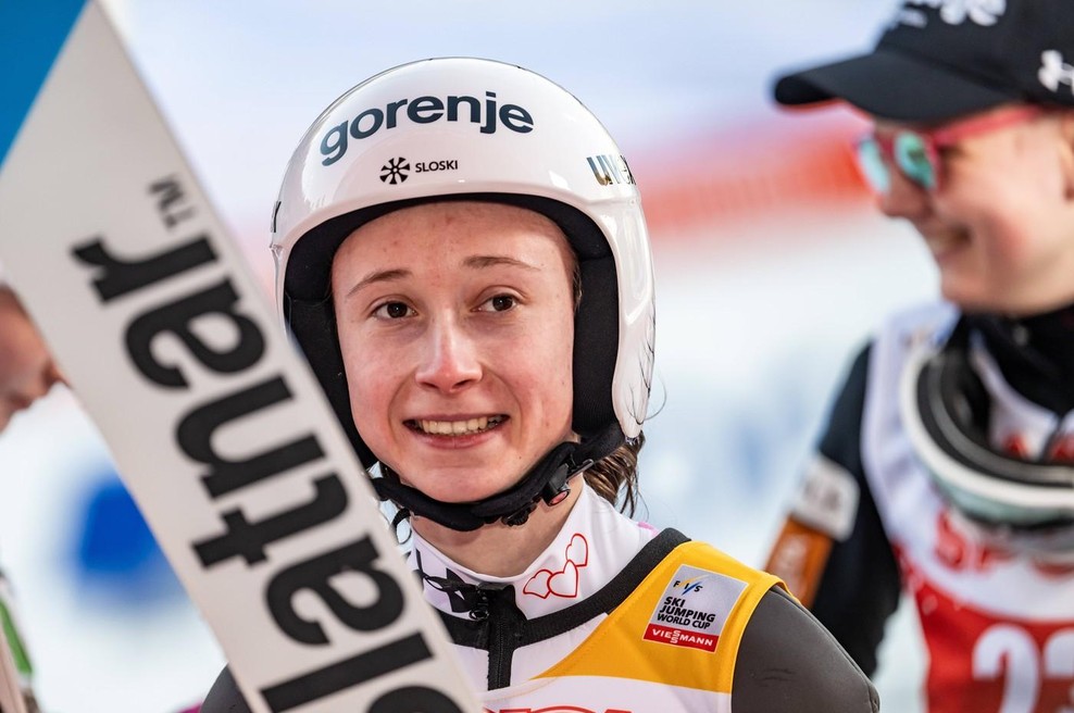 Nika Prevc stopila na najvišjo stopničko! Izjemna Slovenka v Falunu premagala vse konkurentke (foto: Profimedia)