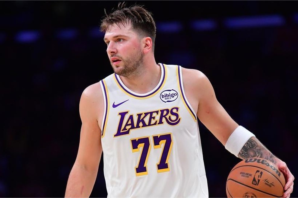 38 točk Dončića ni bilo dovolj za zmago jezernikov (foto: Profimedia)