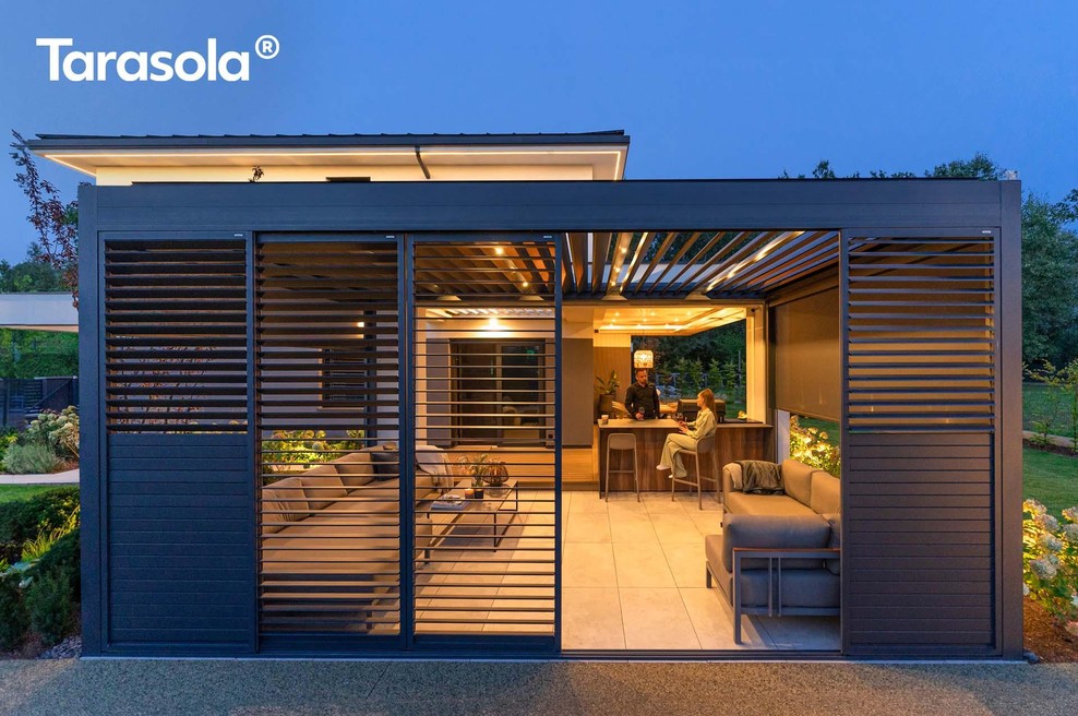 Bioklimatska pergola je rešitev, ko je pod teraso prevroče (foto: Pro Pergole)