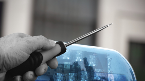 policijske luči, izvijač