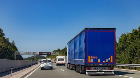 kamion tovorno vozilo promet nadzor slovenija cesta inspektorji kriminal