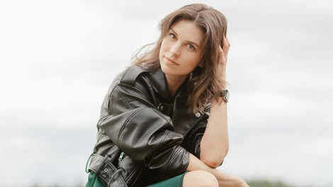 Lea Mihevc serija Nemirna kri POP TV