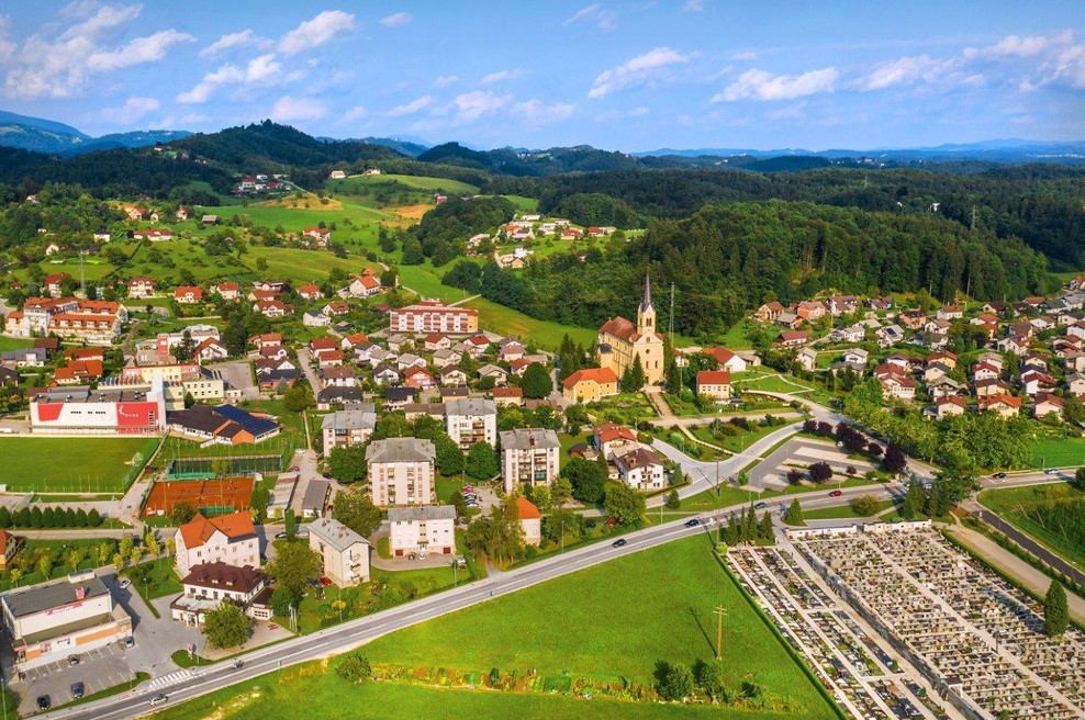 Prebivalce slovenskega kraja ob 4. zjutraj prebudila eksplozija: nihče ni mogel verjeti, ko so videli, kaj se je zgodilo (foto: Občina Vojnik)