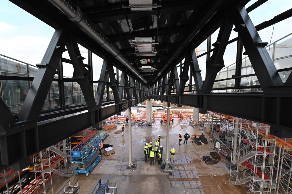 Težko pričakovana mestna pridobitev razočarala Ljubljančane: "So bili načrti narejeni še v Jugoslaviji?" (foto: Žiga Živulovič jr./Bobo)