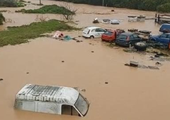 Grozljive vremenske razmere v evropski državi, ki je zelo priljubljena med turisti
