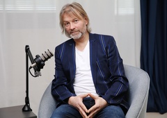 Znani glasbenik iskreno o zaslužku v svojem poklicu: "To niso milijoni, se pa da z glasbo živeti!"