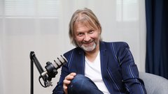 Glasba v Sloveniji je blišč in beda, iskreno pove Gušti.