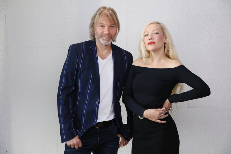 Znani glasbenik iskreno o zaslužku v svojem poklicu: "To niso milijoni, se pa da z glasbo živeti!"