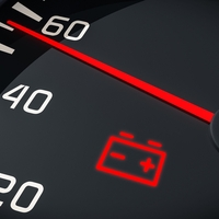 To je 5 najbolj pogostih napak, ki 'ubijajo' avtomobilske akumulatorje