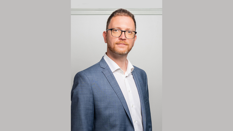 Mitja Plaznik iz Vzajemne: “Ko človek začuti, da ima ob sebi partnerja za zdravje, se sprosti. In to je največ, kar lahko damo.”