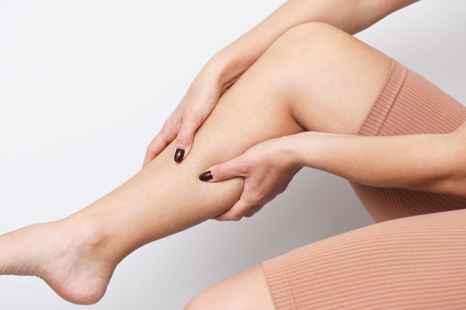 Kako prepoznate krvni strdek v telesu? Ne spreglejte teh 8 opozorilnih znakov