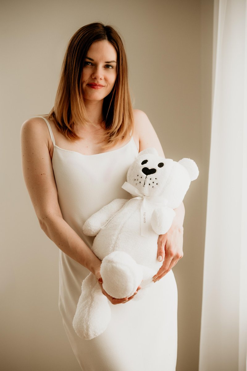 medvedek Lalu igrača Ana Črešnik