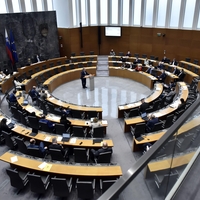 parlament slovenija kako deluje pojasnilo tvoj glas 26