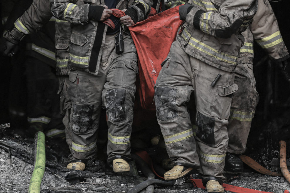 V grozljivem požaru umrlo najmanj 20 ljudi: med žrtvami tudi nosečnica (foto: Profimedia)