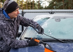 Zlata vreden trik: zvečer vetrobransko steklo poškropite s tem in zjutraj ne bo zamrznilo