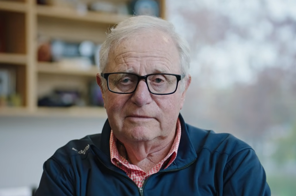 Življenjska priložnost za teoretike zarot: milijarder obljubil neverjetno bogastvo tistemu, ki ... (foto: Youtube/Columbia Sportswear/posnetek zaslona)