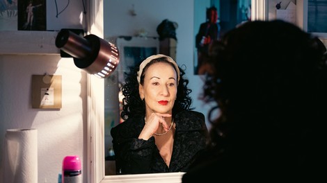 Vrhunski umetnici v intimnem dialogu: literarno-glasbeni recital, ki ga ne gre zamuditi