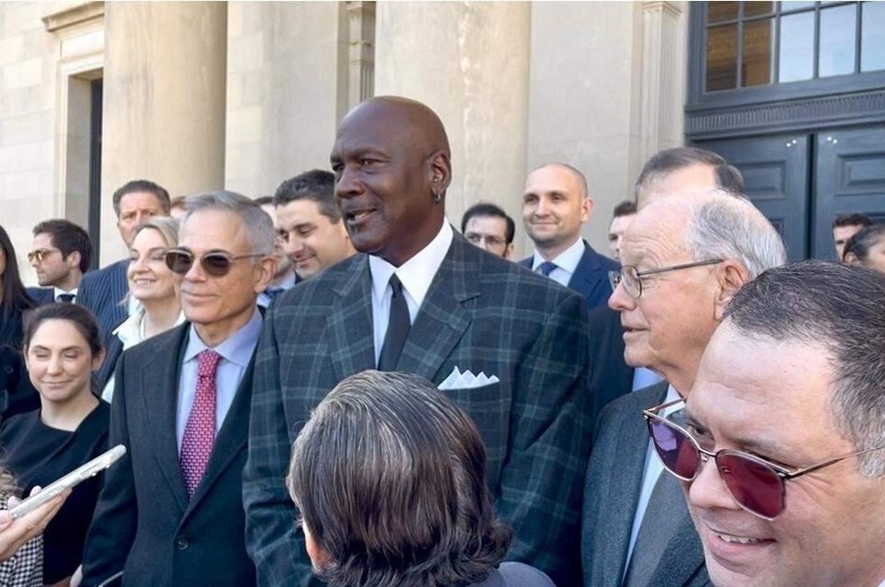 Legendarni Michael Jordan v sodbi, ki je grozila, da bo pretresla ameriški šport, dosegel ... (foto: Profimedia)
