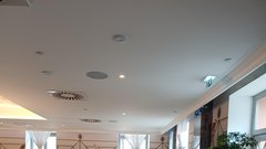 Najboljši zimski napitki in po novem tudi kosilo v kavarni Café Imperial.