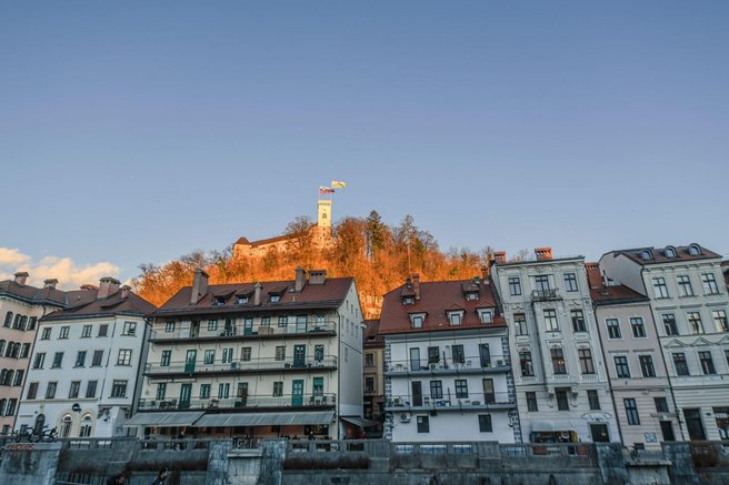 Priljubljena ljubljanska trgovina zamenjala lokacijo: od jutri naprej se lahko sem odpravite po izvirna božična darila