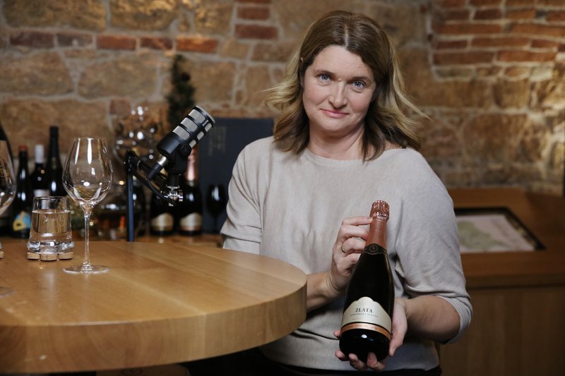 Klavdija Topolovec Špur podkast o viinu Iz trte izlito