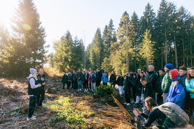 Janja Garnbret sodelovala pri sajenju tisoč dreves: "Naravi vračamo to, kar ji jemljemo"