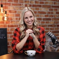 Tinkara Fortuna metropolitan podkast ob skodelici kave živa avžner