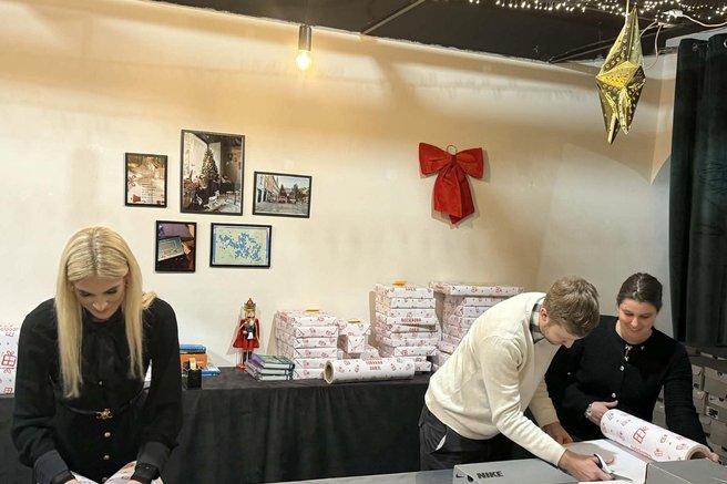 Celje Bozickova tovarna daril otroci humanitarnost