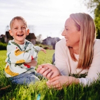 Velik uspeh slovenske medicine: deček Urban prvi prejel gensko terapijo za sindrom CTNNB1