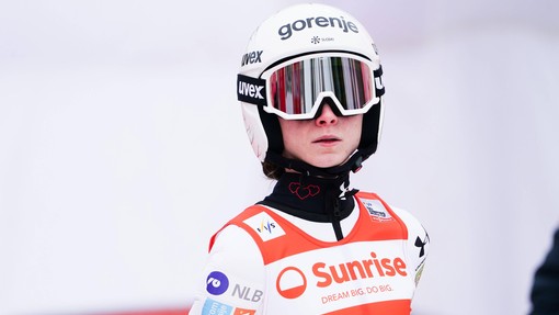 Niki Prevc kljub izjemnemu začetku ušla zmaga: "Potrebovala bom ves popoldan, da se bom lahko umirila ... "