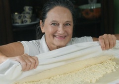 Štruklji po Rezinem receptu "na komolec" — nekaj domačega za vsako praznično mizo!