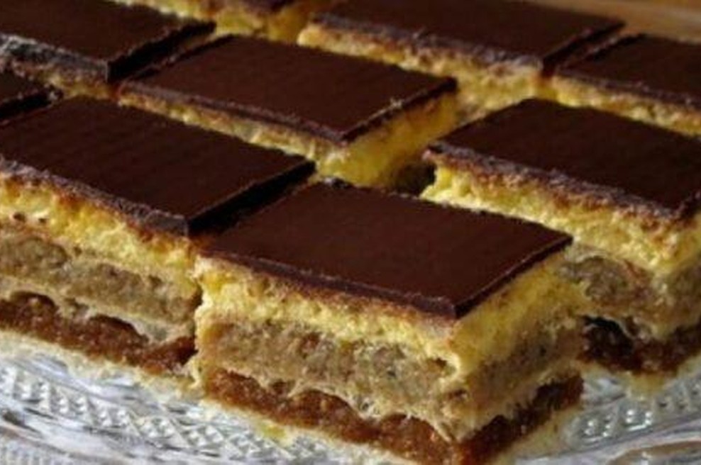 Pomešajte, namažite in imate božansko sladico: tako pripravite domače napolitanke s 3 bogatimi nadevi (vsak je boljši od prejšnjega) (foto: Pinterest / Posnetek zaslona)