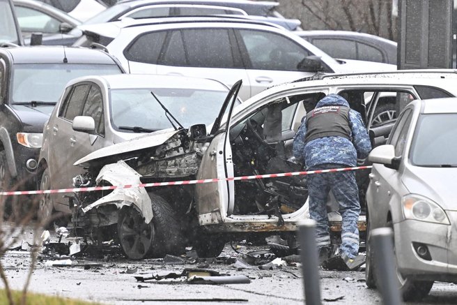 V eksploziji avtomobila umrl ruski general: ena od sledi povezana z Ukrajino