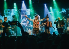 Skupina Vzrock navdušila v Cvetličarni (FOTO)