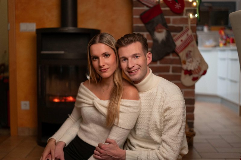 Žiga Jelar videospot Smeh in toplina Ana Guček