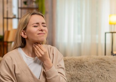 Ta zdravstvena težava je lahko simptom pljučnega raka: če opazite, da ne mine, obiščite osebnega zdravnika