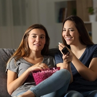 gledanje televizija prigrizki