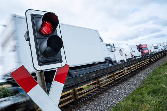 vlak kolesar tragedija slovenija smrt zidani most