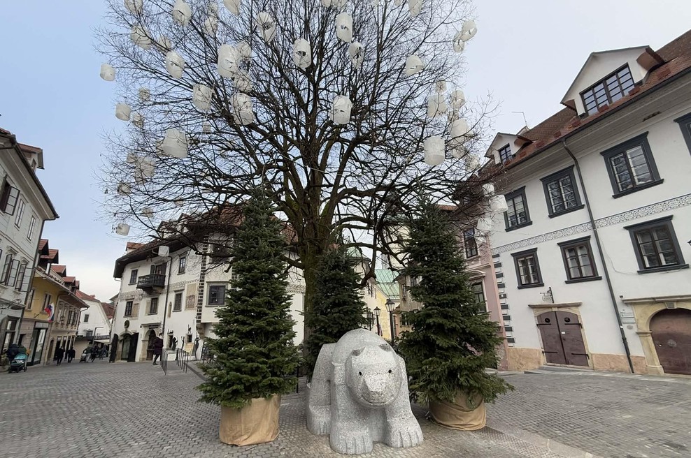 Slovensko mesto je po prenovi še lepše, prebivalce pa je razdelila nova skulptura — tam ni brez razloga (FOTO) (foto: Ma.Po.)