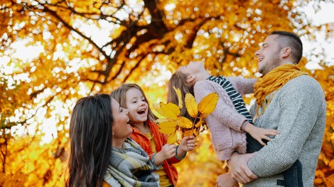 Ali znamo v prazničnem času misliti drug na drugega